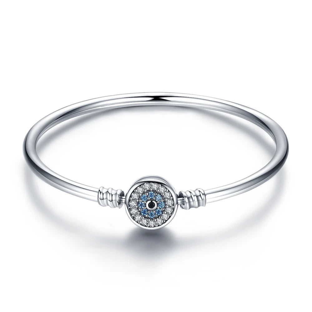 Timeless Grace Bangle